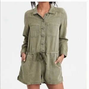 American Eagle | long sleeve army green button up romper | 4